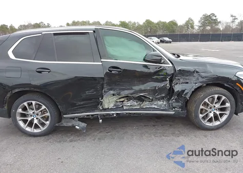 2021 BMW X5 Phev xDrive45E z USA, uszkodzony, nr VIN 5UXTA6C0XM9F97640